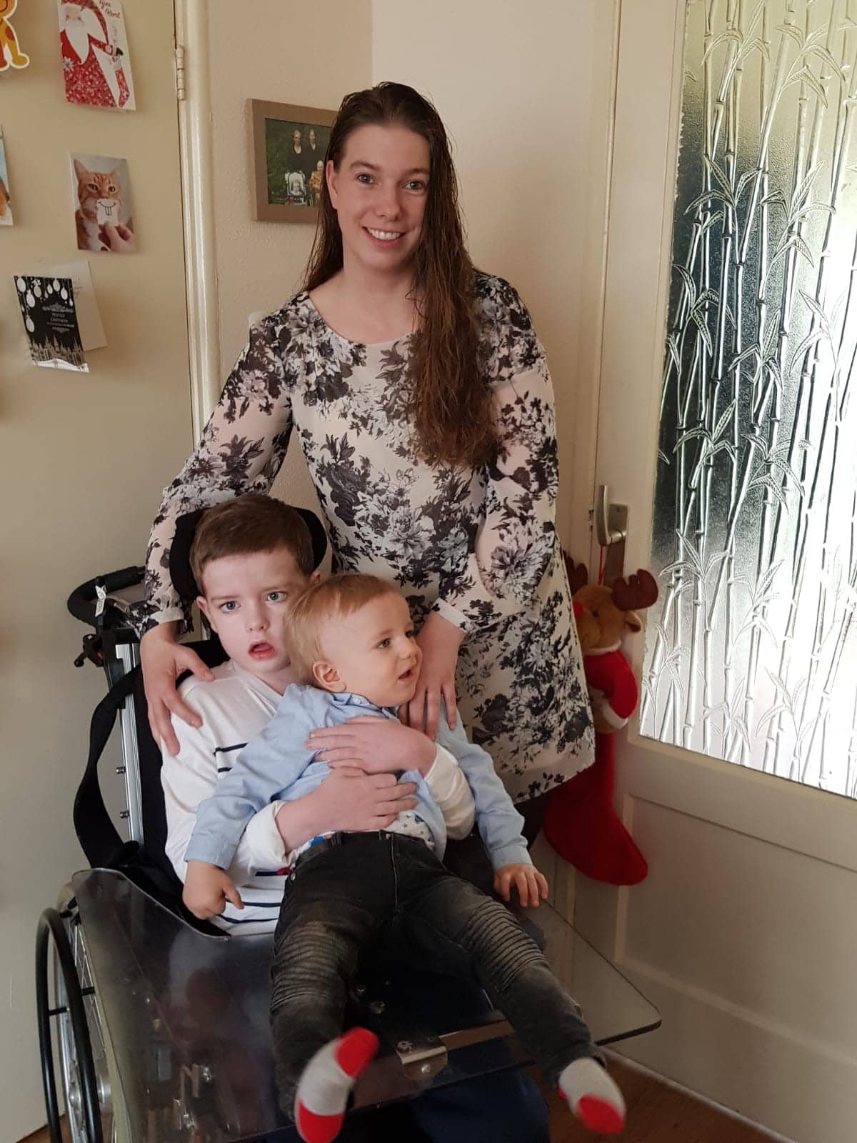 Moeder Mariska, met Jason en Joshua
