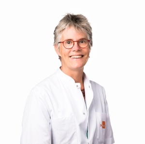Bernink, P.J.M. (Drs.)